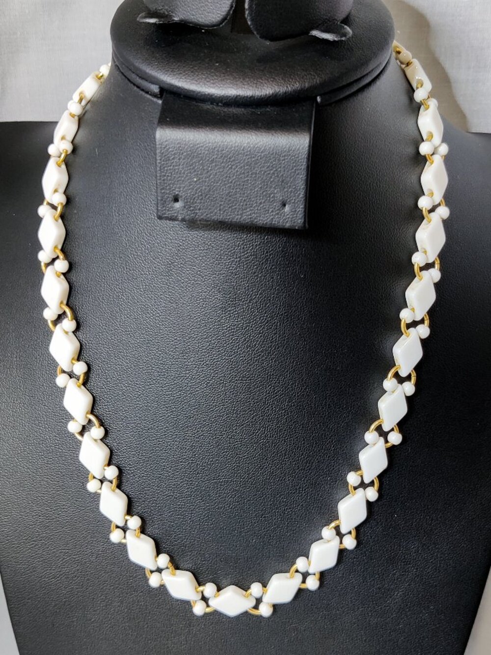 Vintage Signed Trifari White Lucite Geometric Necklace